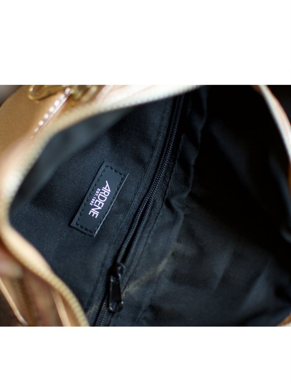 Golden Fanny Pack - Picture 3 of 4